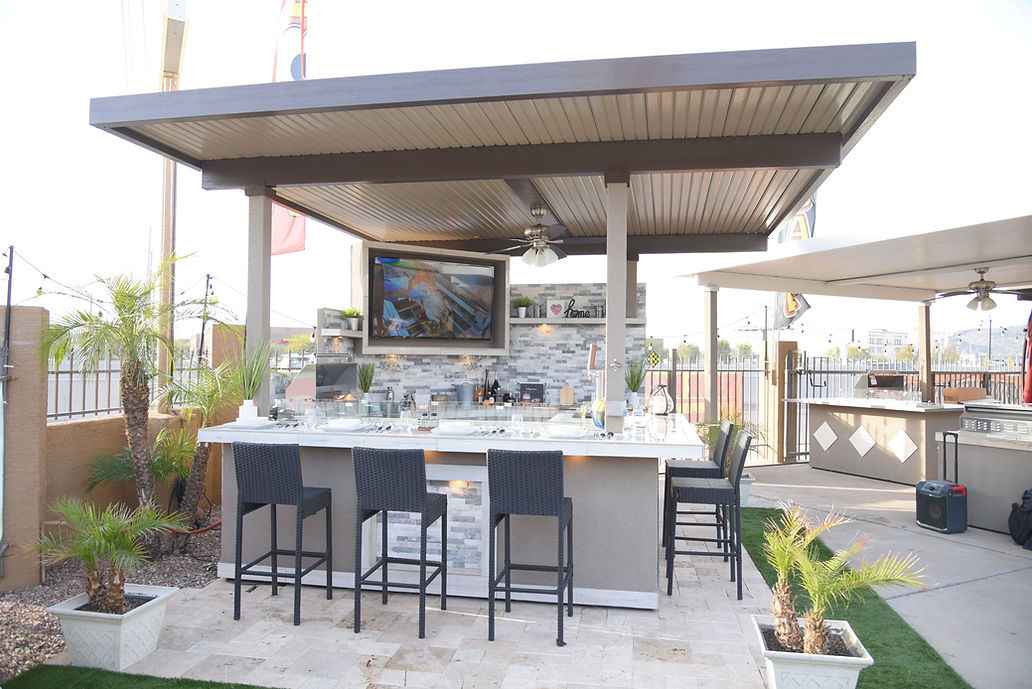 KoKoMo Bermuda Outdoor Kitchen Island | 7'6" x 9' BBQ Island with Built-In TV, Fire Pit & Bar | LP or NG | Made in USA