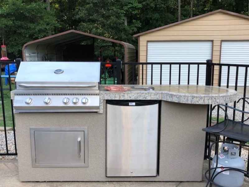 KoKoMo Maui BBQ Island | 7'6" Outdoor Kitchen with 33" Round Bar, LED Lights & Built-In Grill | LP or NG