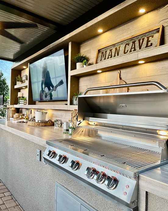 KoKoMo Outdoor Kitchen Pavilion | 20' x 20' Covered BBQ Island with 70" TV, Grill, Kegerator & Bar | LP or NG