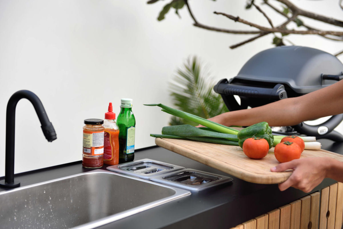 Portals Dark Outdoor Kitchen | Aluminum & FSC Teak | Stainless Steel Sink | FSC Cutting Board | LifestyleGarden