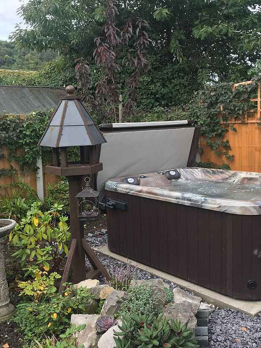 Quattro 4-Person Hot Tub | Compact Spa with Lounger & Captain's Chair | Value, Great & Extreme Series | 110V or 220V | Patio Elegance